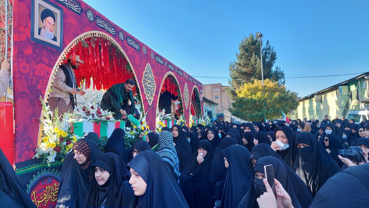ایران بھر میں حضرت زہراء (س) کے یوم شہادت پر شہدائے گمنام کی تشییع جنازہ، شہداء کے ساتھ تجدید عہد