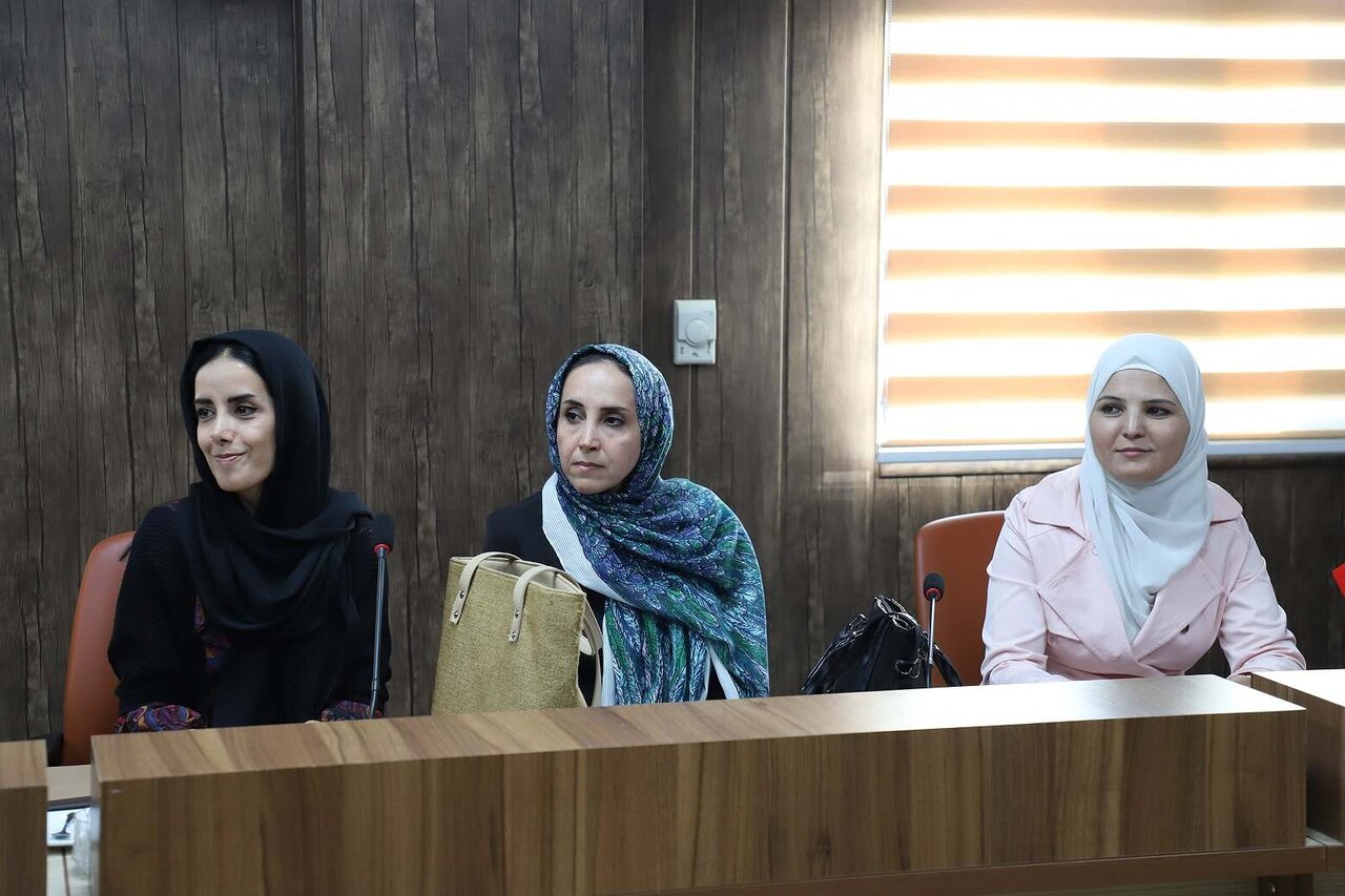 بانوی ایرانی در نگاه اندیشمندان سوری