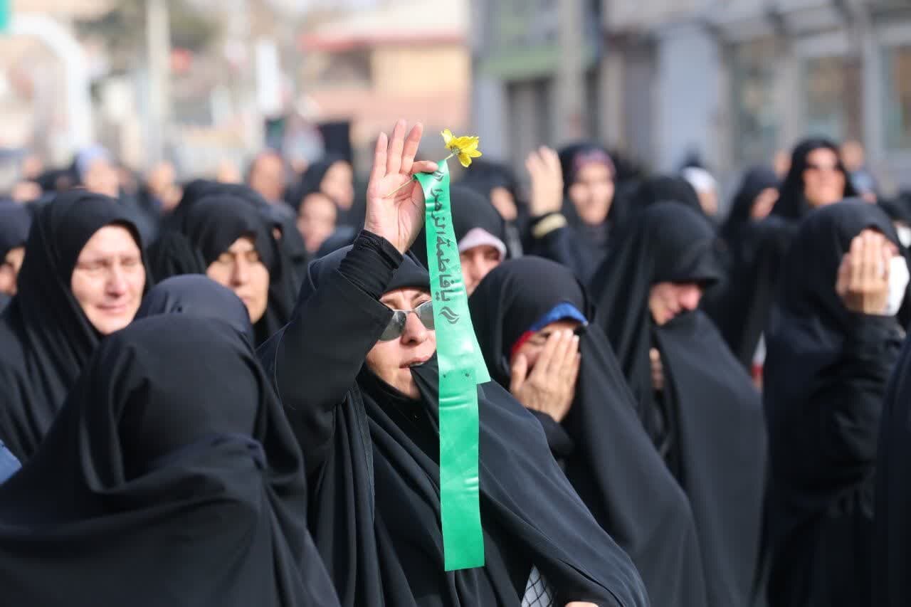 استان سمنان غرق نور شد/ تشییع لاله ها در سالروز شهادت بهترین مادر