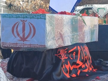 حال و هوای دانشگاه فرهنگیان کرمانشاه در مراسم تشییع شهید گمنام
