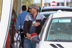 وضعیت عادی پمپ بنزین‌ها در یزد