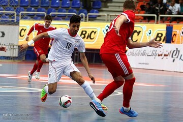تساوی تیم های فوتسال ایران و روسیه در نیمه اول
