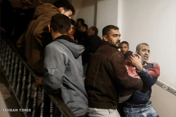 Israeli attacks continue as calls for a ceasefire in Gaza grow