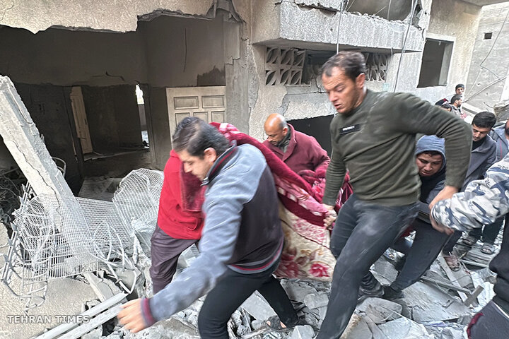 Israeli attacks continue as calls for a ceasefire in Gaza grow