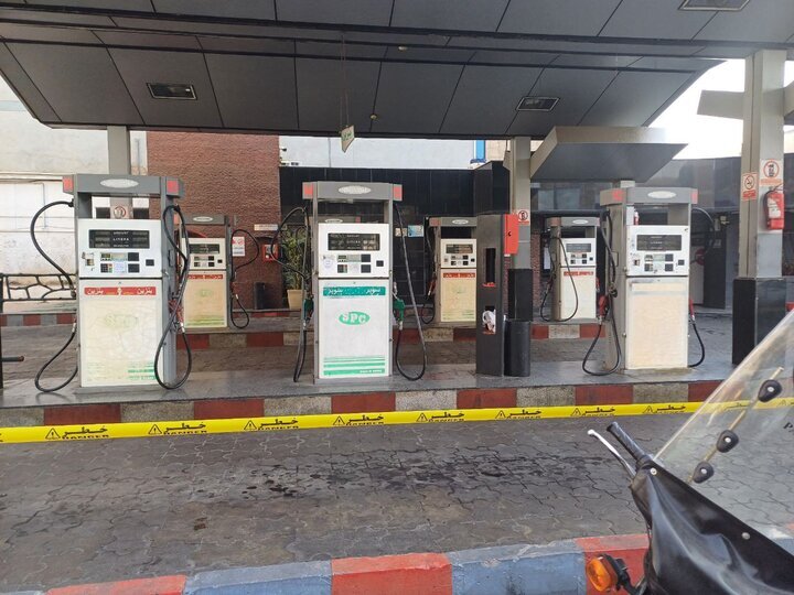 نائب وزير النفط الإيراني: تعود جميع محطات الوقود تدريجياً إلى عملها الطبيعي حتى نهاية اليوم
