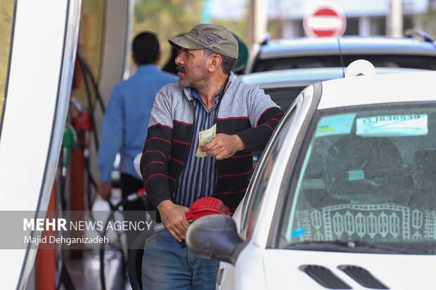 وارد مدار شدن ۶۳ جایگاه سوخت در خوزستان