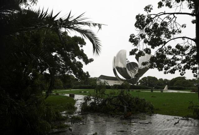 توفان شدید در اروگوئه ۲ کشته بر جای گذاشت