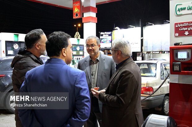 بازدید معاون استاندار از جایگاه های سوخت گیلان
