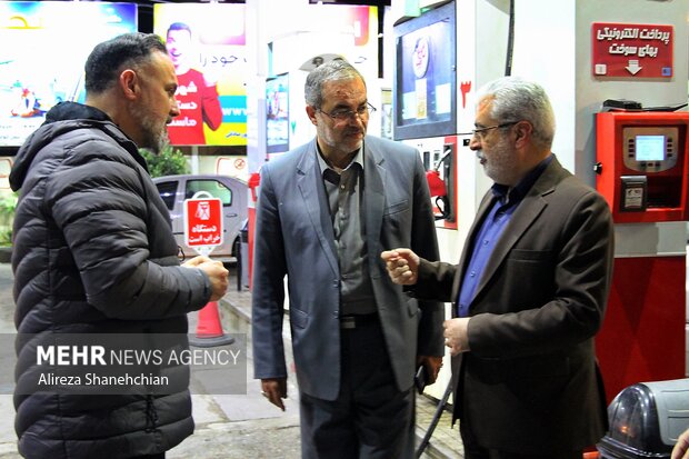 بازدید معاون استاندار از جایگاه های سوخت گیلان