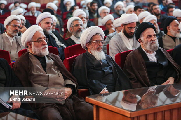 همایش بزرگداشت وحدت حوزه و دانشگاه