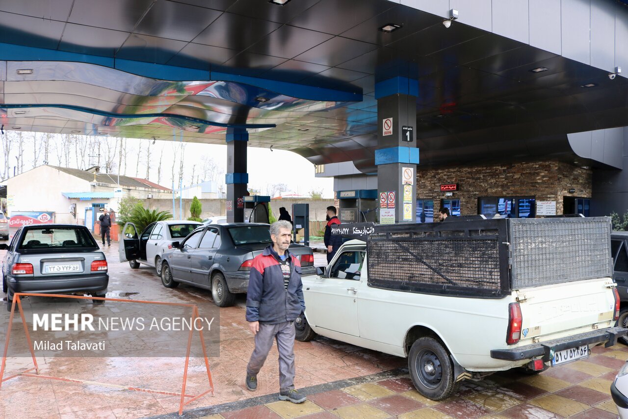 بیش از ۷۰ جایگاه عرضه سوخت در گیلان به مدار توزیع بازگشت بیش از ۷۰ جایگاه عرضه سوخت در گیلان به مدار توزیع بازگشت
