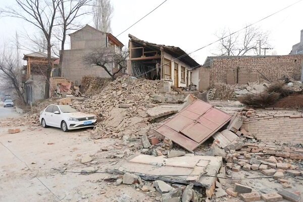 Çin'de korkunç deprem: En az 118 ölü, 220 yaralı