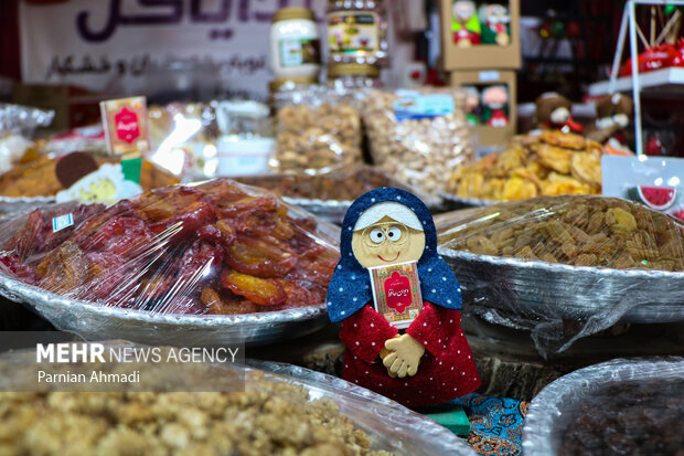 حال و هوای بازار آمل در آستانه شب یلدا