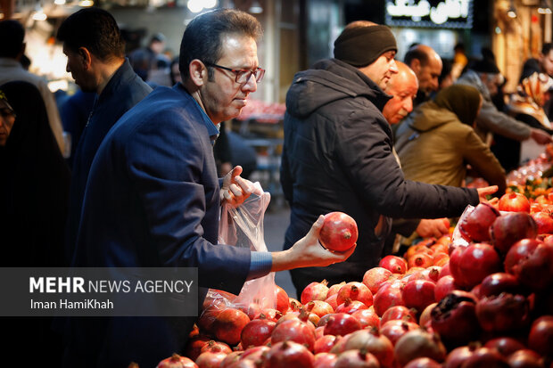 حال و هوای بازار در آستانه ی شب یلدا در همدان