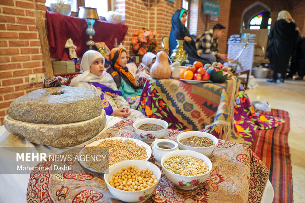 جشن "چیله گئجه سی" در اردبیل