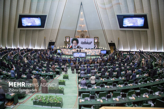 ایرانی پارلیمنٹ کے اختیارات او ر وظائف کا ایک جائزہ