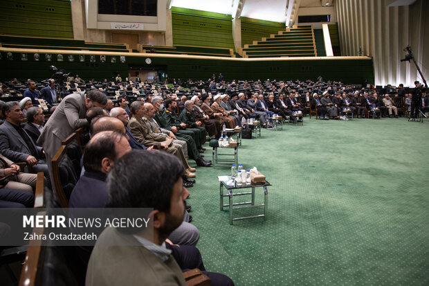 «یادواره بزرگ شهدای مجلس شورای اسلامی» با حضور رئیس مجلس عصر امروز سه شنبه ۲۸ آذرماه ۱۴۰۲ در صحن مجلس برگزار شد