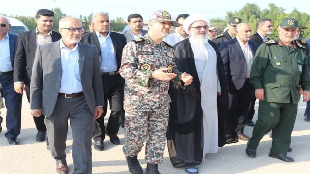 مسيرات "كرار" المسلحة بصاروخ جو- جو تنضم إلى الأسطول الحربي الإيراني