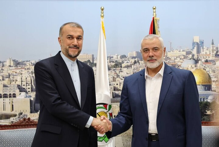 Top Iranian diplomat, Hamas chief hold meeting in Qatar