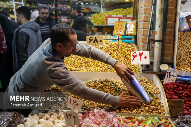 بازار بزرگ تهران در آستانه شب یلدا