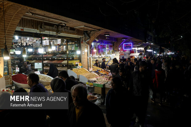 بازار بزرگ تهران در آستانه شب یلدا