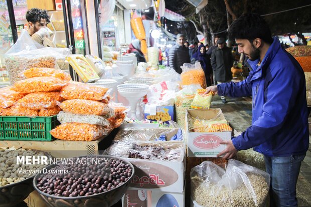 بازار خرید شب یلدا در بجنورد