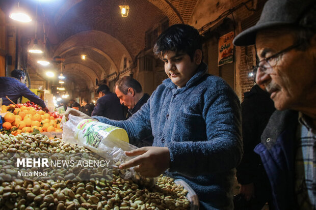 خرید شب یلدا در تبریز