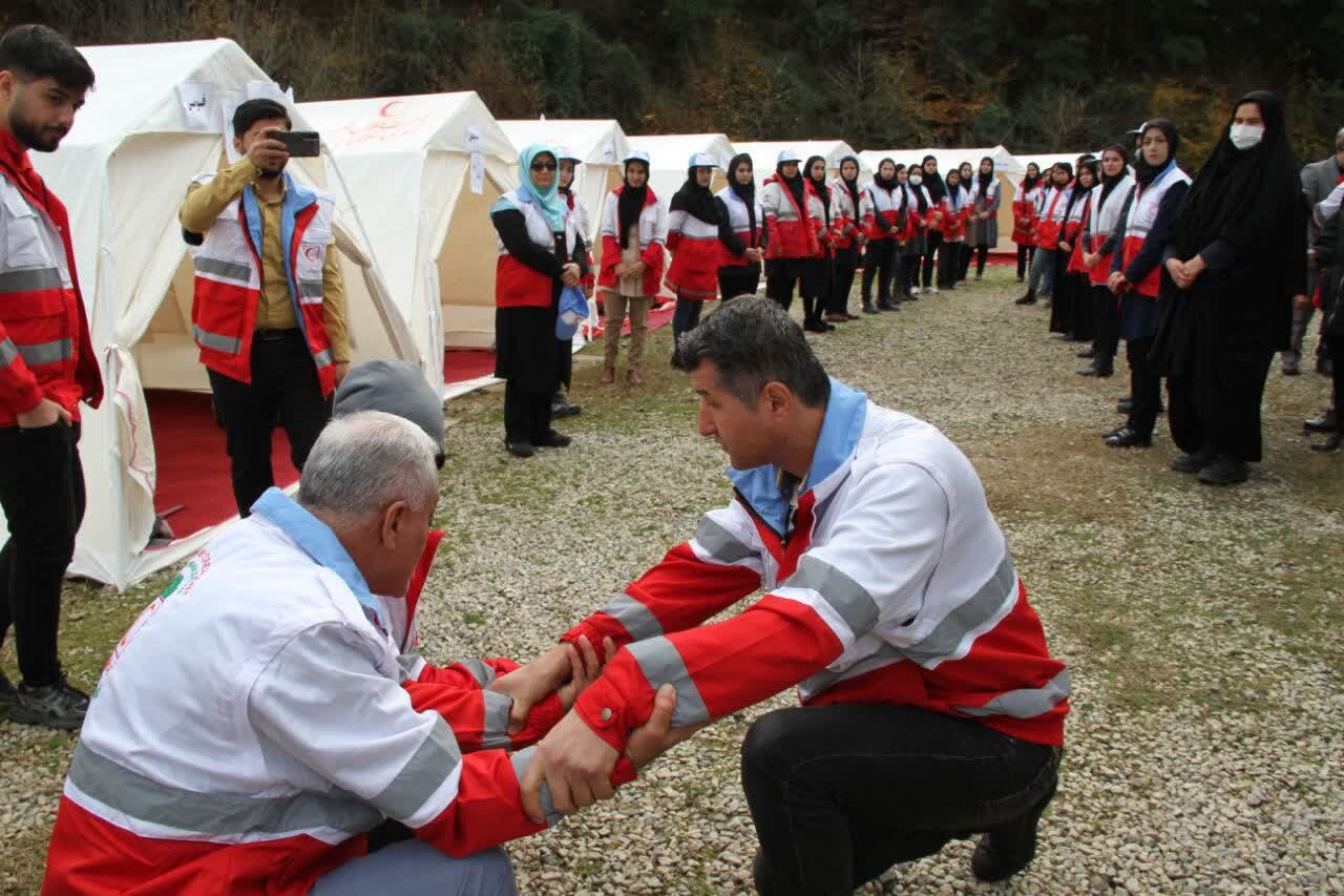 اردوی فرهنگی امدادی هلال احمر گیلان در آستارا برگزار شد
