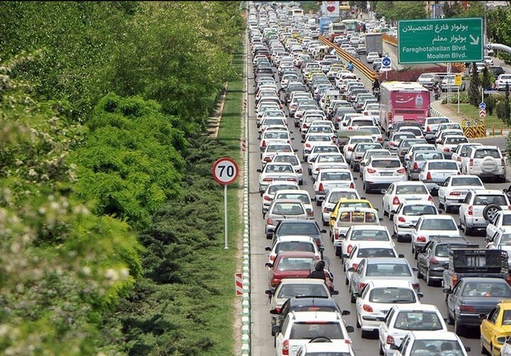ترافیک سنگین در آزادراه تهران_ کرج