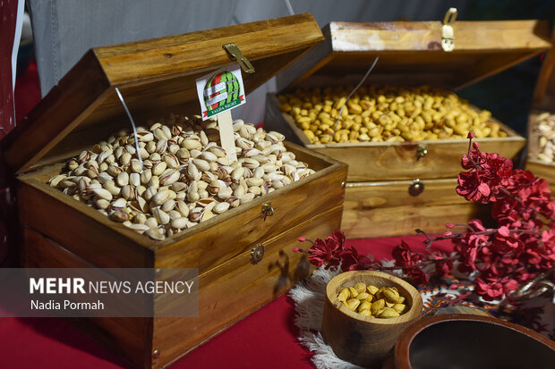 حال و هوای شب یلدا البرز