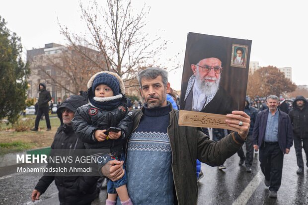 راهپیمایی زنجانی ها در محکومیت جنایات اسرائیل در غزه