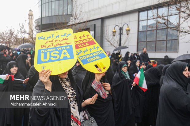 راهپیمایی زنجانی ها در محکومیت جنایات اسرائیل در غزه
