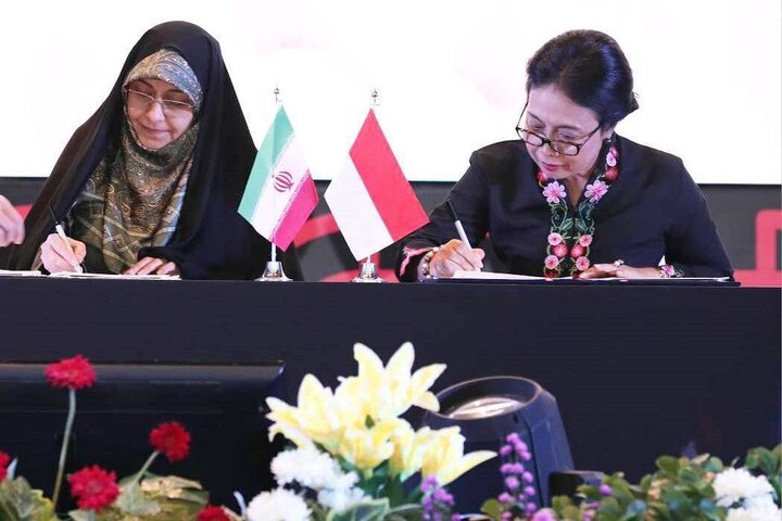 ايران وإندونيسيا توقعان مذكرة تعاون في الشؤون النسائية