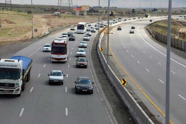 تردد وسایل نقلیه در جاده‌های استان بوشهر ۱۲ درصد افزایش یافت