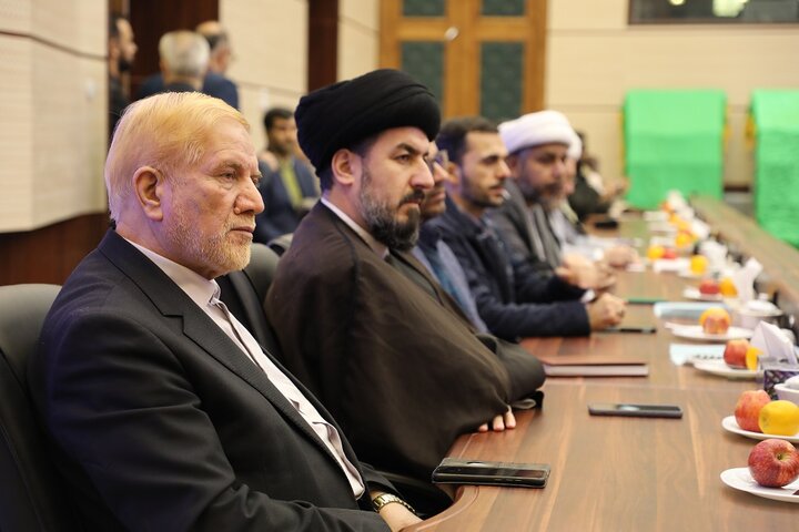 آیین رونمایی از تازههای نشر مجمع جهانی اهلبیت(ع) برگزار شد