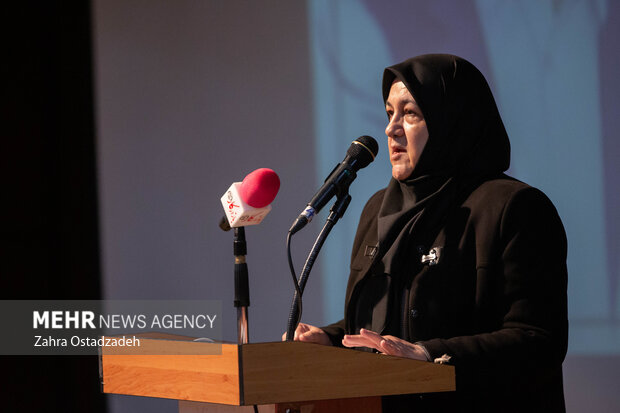 معتمدنژاد اگر بود نمیگذاشت برای هوش مصنوعی کف و سوت بزنیم