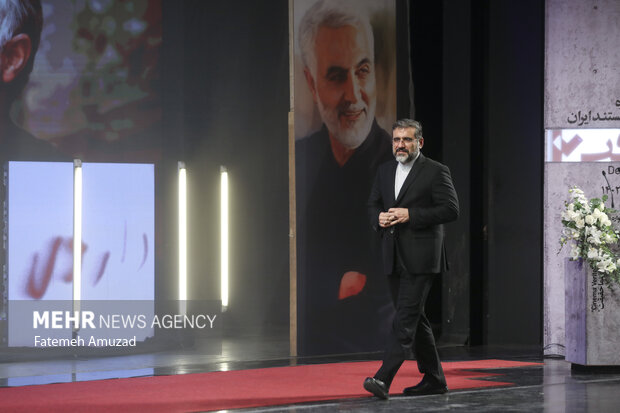 محمدمهدی اسماعیلی وزیر فرهنگ و ارشاد اسلامی در اختتامیه جشنواره بین المللی سینما حقیقت حضور دارد