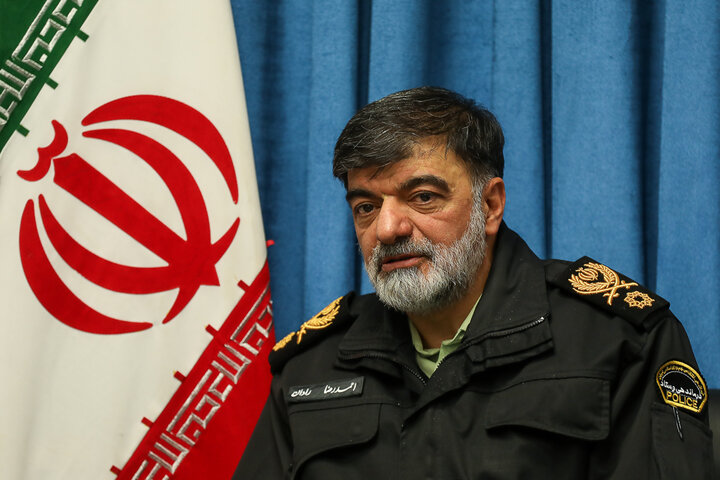 قائد الشرطة الإيراني يزور طاجيكستان