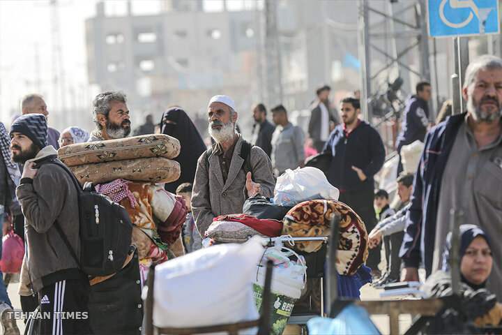 Palestinians flee homes in central Gaza after Israeli evacuation order