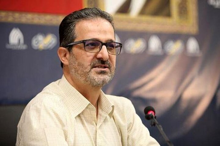 خوش صحبتان در عین حفظ مبناهایش، بسیار به گفتوگو معتقد بود