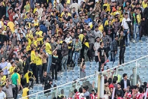 پرخاشگری در فوتبال ایران و چالشهای فرهنگی در ورزشگاهها
