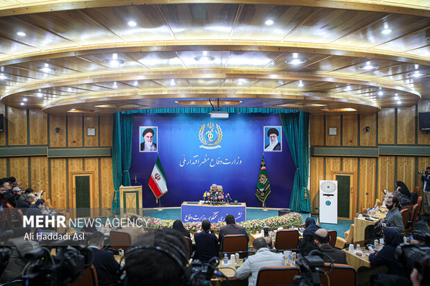 نشست خبری سردار رضا طلایی نیک سخنگوی وزارت دفاع صبح روز سه شنبه ۵ دی ۱۴۰۲ با حضور اصحاب رسانه برگزار شد