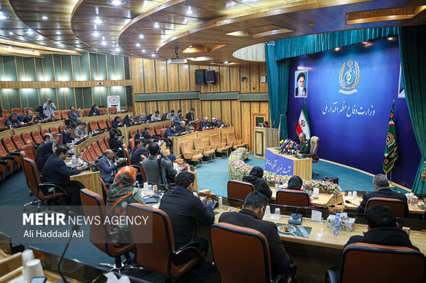 نشست خبری سردار رضا طلایی نیک سخنگوی وزارت دفاع صبح روز سه شنبه ۵ دی ۱۴۰۲ با حضور اصحاب رسانه برگزار شد