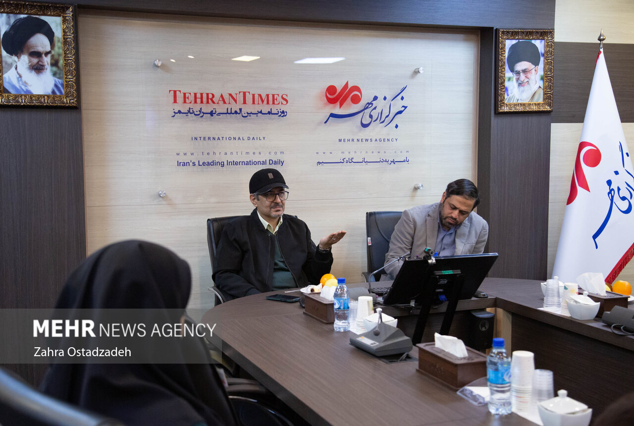 زدودن انگهای عجیب از هنرمندان انقلاب؛ مخاطب «مشت در نمای درشت» کیست؟