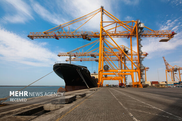 Exports through Shahid Rajaei port hit a new record high