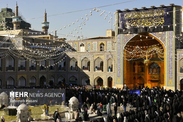 برگزاری مراسم سالروز وفات ام البنین(س)در حرم مطهر رضوی