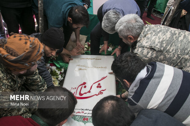مراسم تشییع و تدفین شهید گمنام در دانشگاه هنر اسلامی تبریز