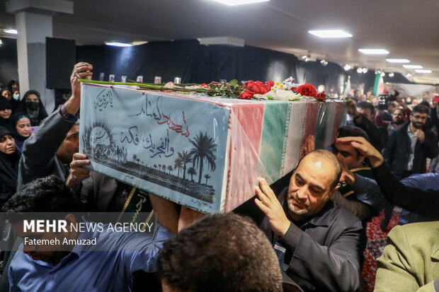 مراسم استقبال و تشییع شهید گمنام در سالروز وفات حضرت ام‌البنین (س) صبح روز چهارشنبه ۶ دی ماه ۱۴۰۲ در نگارخانه آیه دانشگاه سوره برگزار شد