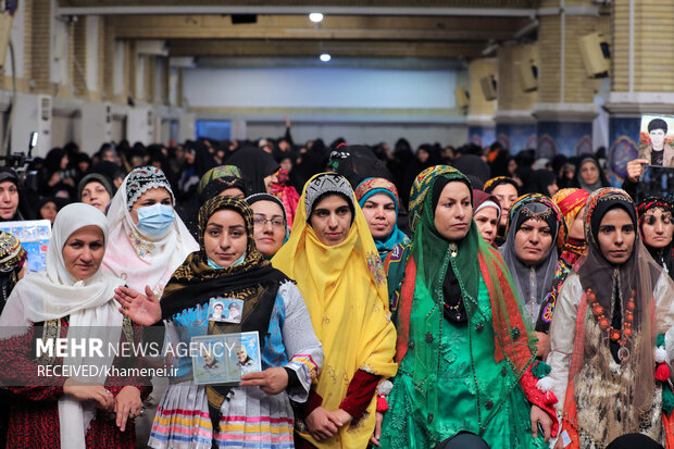 Iranian women, mothers symbol of 'pure love, sacrifice'