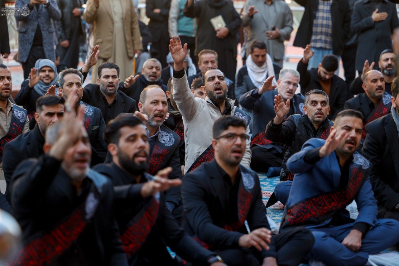 عزاداری موکب های نجفی در سالروز وفات حضرت امالبنین (س)/تصاویر